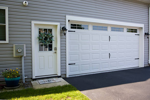 24/7 Emergency Garage Door Panel Replacement experts in Milford, NE